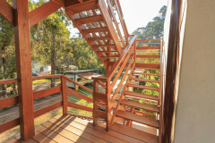 wooden_stairs_005